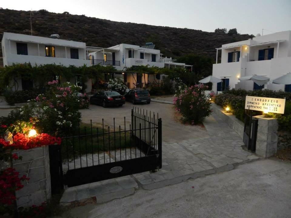 Hotel Sifneiko Arxontiko Fáros Exterior foto